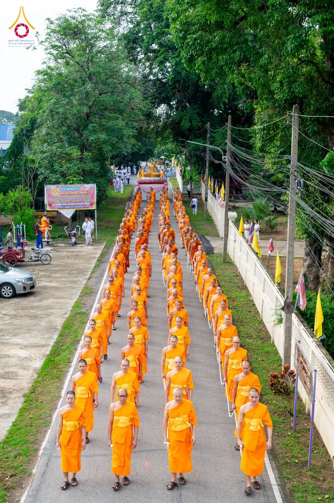 ภาพ No.336352:วันจันทร์ที่ 22 มิถุนายน พ.ศ.2569 พิธีอัญเชิญพระธรรมกาย  วัดกลางธนรินทร์ ต.บ้านแป้ง อ.พรหมบุรี จ.สิงห์บุรี