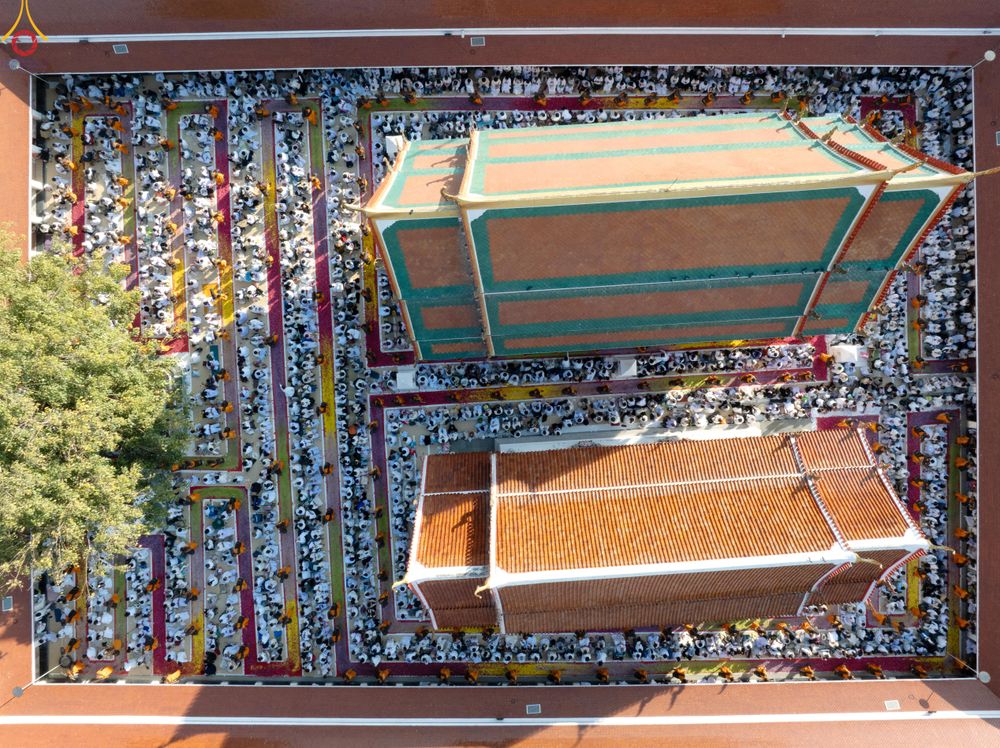 ภาพ No.292968:วันที่ 11 มกราคม พ.ศ. 2569 พิธีต้อนรับพระธรรมยาตรา ณ อนุสรณ์สถานลำดับที่ 3 (ภาพชุดที่ 2) สถานที่เกิดในเพศสมณะ วัดสองพี่น้อง อำเภอสองพี่น้อง จังหวัดสุพรรณบุรี ในโครงการธรรมยาตรา กตัญญูบูชา มหาปูชนียาจารย์ พระมงคลเทพมุนี(สด จนฺทสโร) พระผู้ปราบมาร อนุสรณ์สถ