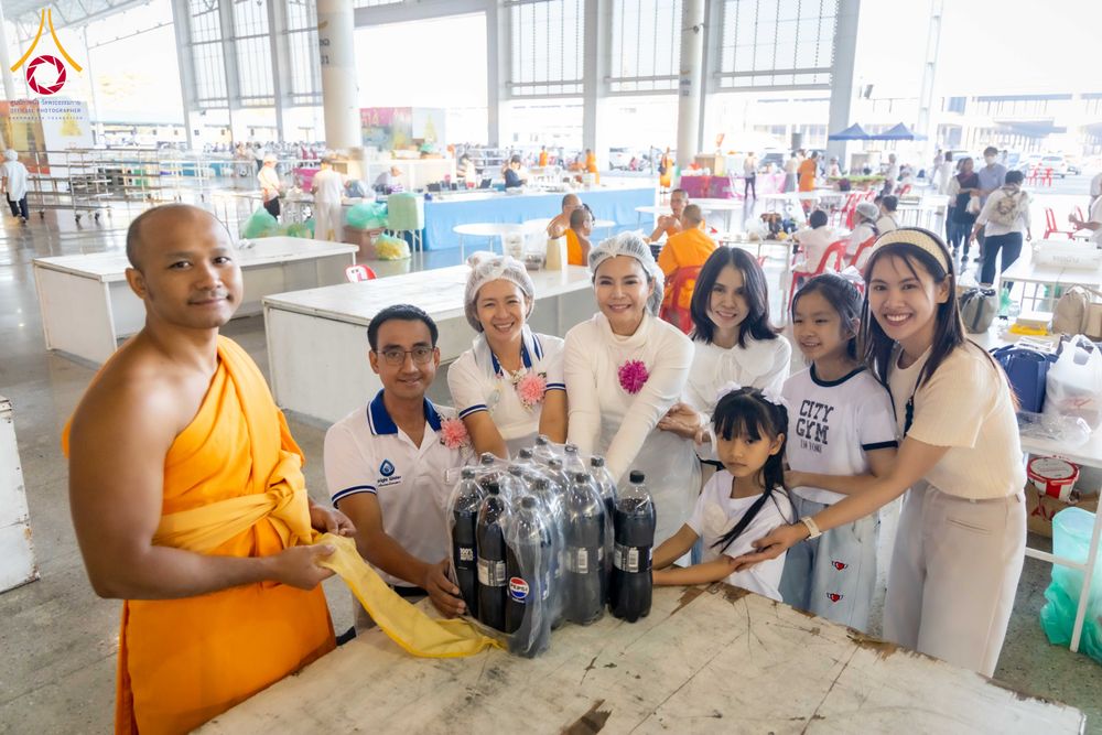 ภาพ No.305358:วันที่ 29 มกราคม พ.ศ. 2569 พิธีถวายภัตตาหารเป็นสังฆทาน แด่พระธรรมยาตรา ณ วัดพระธรรมกาย  จังหวัดปทุมธานี ในโครงการธรรมยาตรา กตัญญูบูชา มหาปูชนียาจารย์ พระมงคลเทพมุนี(สด จนฺทสโร) พระผู้ปราบมาร อนุสรณ์สถาน 7 แห่ง ปีที่ 14