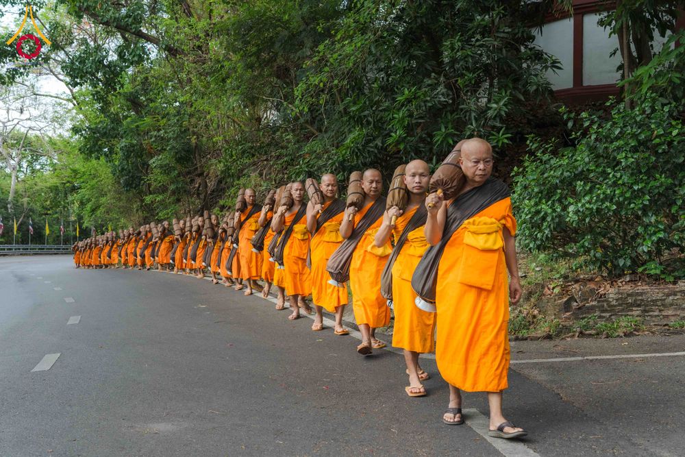 ภาพ No.329132:วันเสาร์ที่ 16 พฤษภาคม พ.ศ.2569 ธรรมยาตรา เดินดูดวงขึ้นดอยฉลองแชมป์บาลี วัดบ้านขุน อำเภอฮอด จังหวัดเชียงใหม่