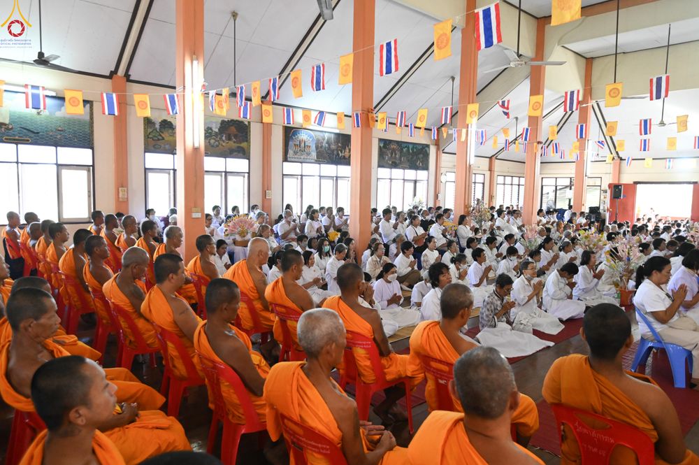 ภาพ No.293404:วันที่ 12 มกราคม พ.ศ. 2569 พิธีทอดผ้าป่าทำนุบำรุงศาสนสถาน ณ วัดผาสุการาม อ.บางเลน จ.นครปฐม ในโครงการธรรมยาตรา กตัญญูบูชา มหาปูชนียาจารย์ พระมงคลเทพมุนี(สด จนฺทสโร) พระผู้ปราบมาร อนุสรณ์สถาน 7 แห่ง ปีที่ 14