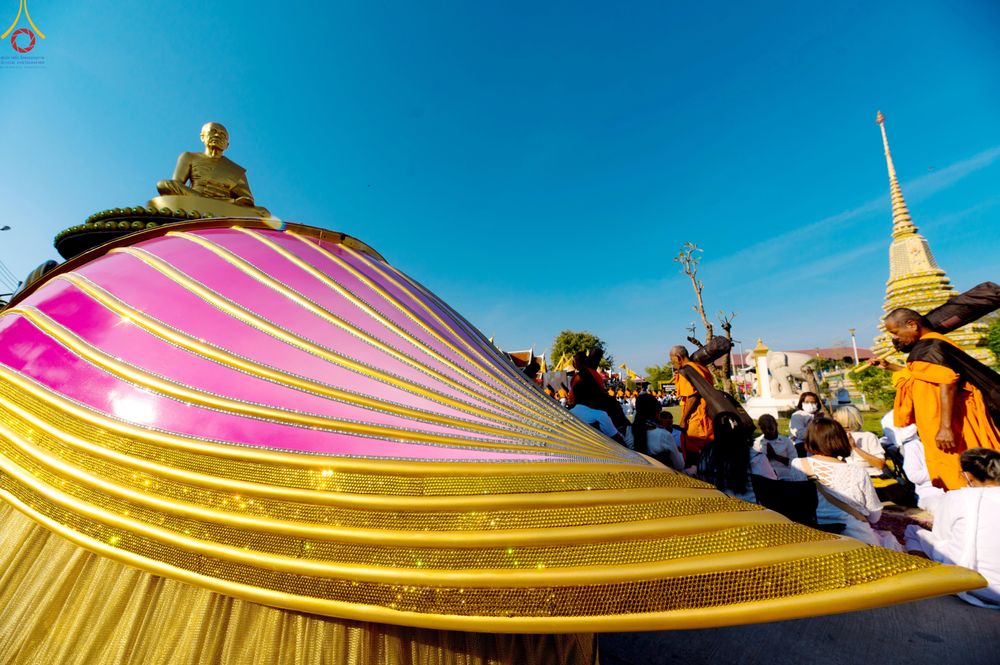 ภาพ No.292923:วันที่ 11 มกราคม พ.ศ. 2569 พิธีต้อนรับพระธรรมยาตรา ณ อนุสรณ์สถานลำดับที่ 3 (ภาพชุดที่ 2) สถานที่เกิดในเพศสมณะ วัดสองพี่น้อง อำเภอสองพี่น้อง จังหวัดสุพรรณบุรี ในโครงการธรรมยาตรา กตัญญูบูชา มหาปูชนียาจารย์ พระมงคลเทพมุนี(สด จนฺทสโร) พระผู้ปราบมาร อนุสรณ์สถ