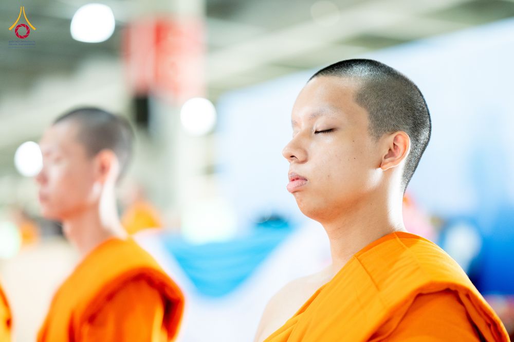 ภาพ No.336074:วันที่ 20 มิถุนายน พ.ศ. 2569 พิธีตักบาตรฉลองพระใหม่ โครงการอุปสมบทธรรมทายาทอุดมศึกษา รุ่นที่ 53