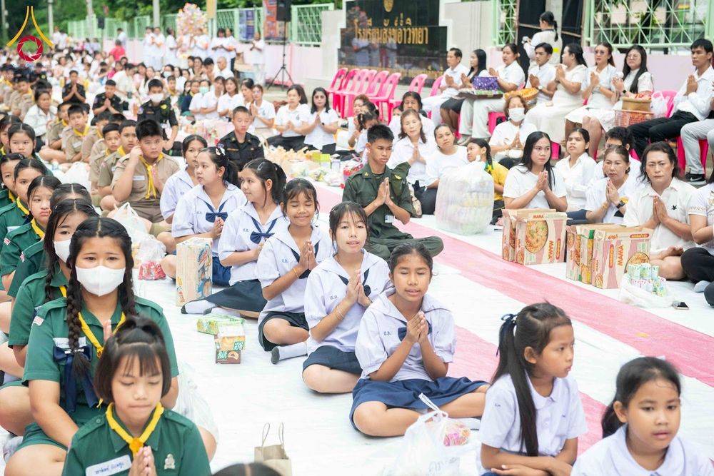 ภาพ No.349993:วันที่ 17 กันยายน พ.ศ. 2569 พิธีตักบาตรเข้าพรรษา 109 รูป ถวายเป็นพระราชกุศลสมเด็จพระบรมราชชนนีพันปีหลวง  ณ โรงเรียนสังข์อ่ำวิทยา อำเภอคลองหลวง จังหวัดปทุมธานี