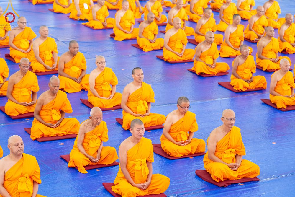 ภาพ No.315236:​วันอาทิตย์ที่ 22 มีนาคม พ.ศ.2569 สามเณรธรรมทายาทเนปาล 500 รูป ฟังธรรม สวดมนต์ ปฏิบัติธรรมร่วมกัน  ณ International Assembly and Meditation Hall Lumbini