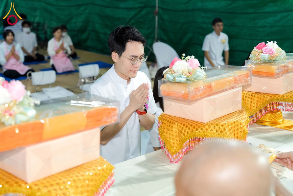 ภาพ No.299286:วันที่ 21 มกราคม พ.ศ. 2569 พิธีถวายภัตตาหารเป็นสังฆทาน แด่พระธรรมยาตรา ณ อนุสรณ์สถานบางปลา วัดบางปลา อำเภอบางเลน จังหวัดนครปฐม ในโครงการธรรมยาตรา กตัญญูบูชา มหาปูชนียาจารย์ พระมงคลเทพมุนี(สด จนฺทสโร) พระผู้ปราบมาร อนุสรณ์สถาน 7 แห่ง ปีที่ 14