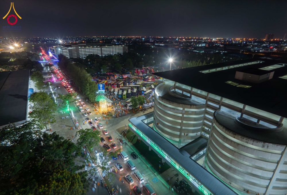 ภาพ No.324580:วันที่ 22 เมษายน พ.ศ.2569 (วันคุ้มครองโลก) บรรยากาศพระสังฆาธิการและสาธุชน การเดินทางกลับ งานถวายมหาสังฆทาน 40,000 กว่าวัดทั่วประเทศ วัดพระธรรมกาย