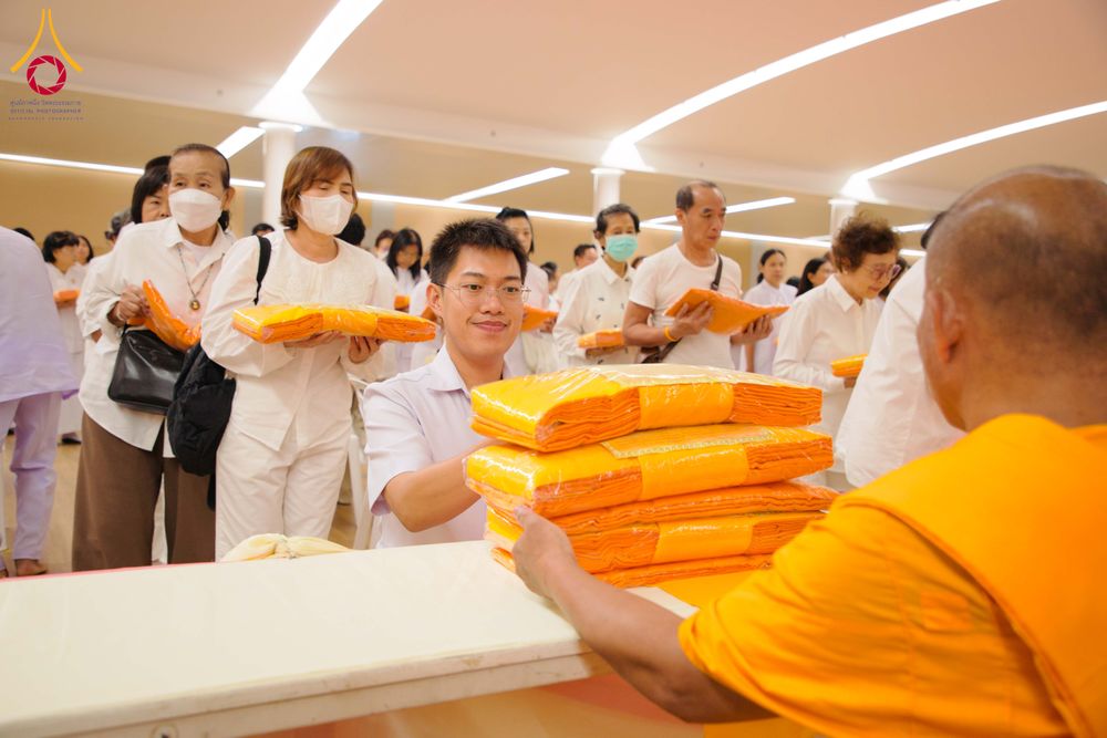 ภาพ No.313672:วันอาทิตย์ที่ 15 มีนาคม พ.ศ. 2569 พิธีร่วมบุญบรรพชาสามเณร 5000 รูป ณ ห้องแก้วสารพัดนึก 2 สภาธรรมกายสากล วัดพระธรรมกาย