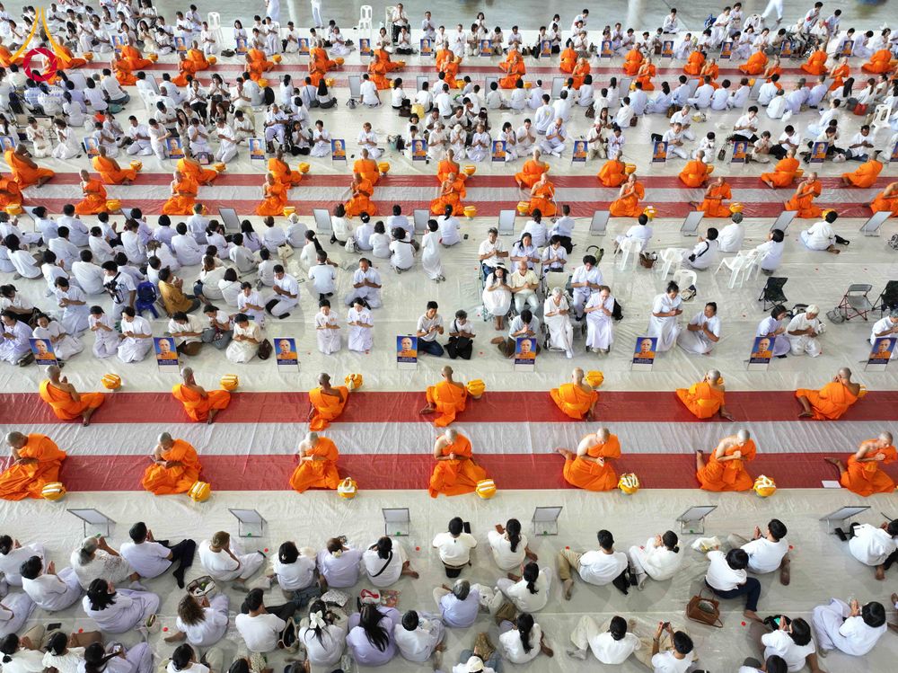 ภาพ No.321438:วันเสาร์ที่ 11 เมษายน พ.ศ.2569 พิธีขอบรรพชา พิธีขอสรณคมณ์และศีล, พิธีถวายบาตร พิธีอุปสมบท โครงการอุปสมบทหมู่ บูชาธรรมหลวงพ่อธัมมชโย พ.ศ.2569 โครงการอุปสมบทหมู่ธรรมทายาท ระดับอุดมศึกษา รุ่น 53 (ภาคฤดูร้อน) ณ วัดพระธรรมกาย ปทุมธานี