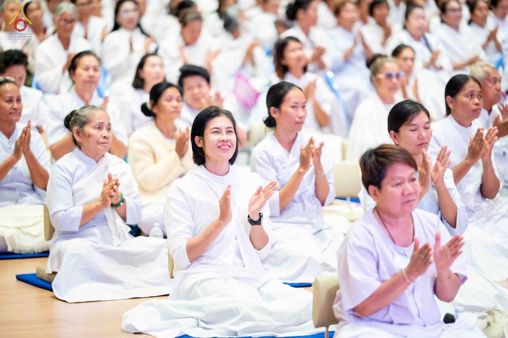 ภาพ No.344430:วันที่ 21-23 สิงหาคม พ.ศ. 2569 สัมมนารวมใจผู้นำบุญ บูชาธรรม 82 ปี หลวงพ่อธัมมชโย รุ่นที่ 1 กฐินสามัคคีทั่วไทย 30,000 วัด โครงการอุปสมบทบูชาธรรมมหาปูชนียาจารย์ 3,000 รูป  ณ ศูนย์ปฏิบัติธรรมเวิล์ดพีช วัลเล่ย์ จ.นครราชสีมา