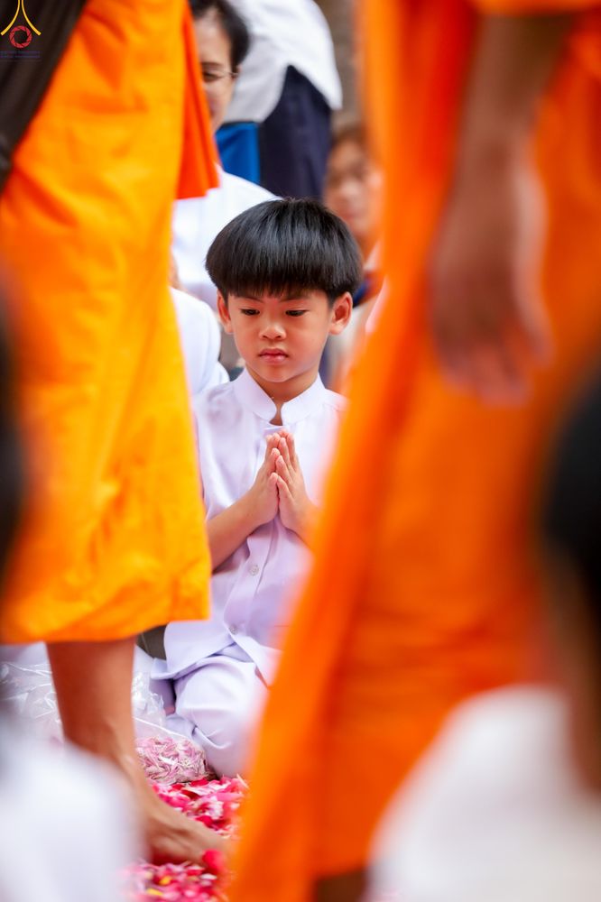 ภาพ No.287914:วันที่ 3 มกราคม พ.ศ. 2569 พิธีต้อนรับพระธรรมยาตรา ครั้งที่ 2 (ภาพชุดที่ 2) ในโครงการธรรมยาตรา กตัญญูบูชา มหาปูชนียาจารย์ พระมงคลเทพมุนี(สด จนฺทสโร) พระผู้ปราบมาร อนุสรณ์สถาน 7 แห่ง ปีที่ 14 ณ อนุสรณ์สถานมหาวิหารพระมงคลเทพมุนี (โลตัสแลนด์) อ.สองพี่น้อง จ.