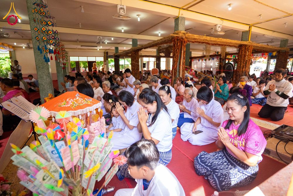 ภาพ No.172561:พิธีทอดกฐิน วัดศรีบุญเรือง จ.สกลนคร ในโครงการกฐินสามัคคีทั่วไทย 30,000 วัด บูชาธรรม 80 ปี หลวงพ่อธัมมชโย โดยคณะศิษยานุศิษย์วัดพระธรรมกาย วันที่ 25 ตุลาคม พ.ศ. 2567