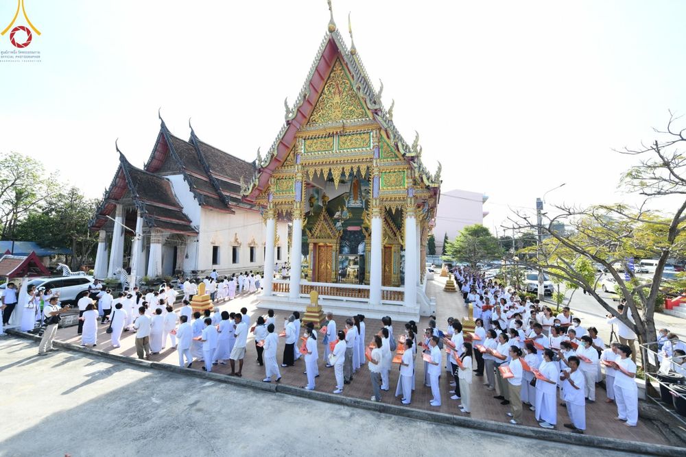 ภาพ No.196676:พิธีทอดผ้าป่าทำนุบำรุงศาสนสถาน ณ วัดสิงห์ ต.บางคูเวียง อ.บางกรวย จ.นนทบุรี ในโครงการธรรมยาตรา กตัญญูบูชา มหาปูชนียาจารย์ พระมงคลเทพมุนี(สด จนฺทสโร) พระผู้ปราบมาร อนุสรณ์สถาน 7 แห่ง ปีที่ 13 วันที่ 17 มกราคม พ.ศ. 2568