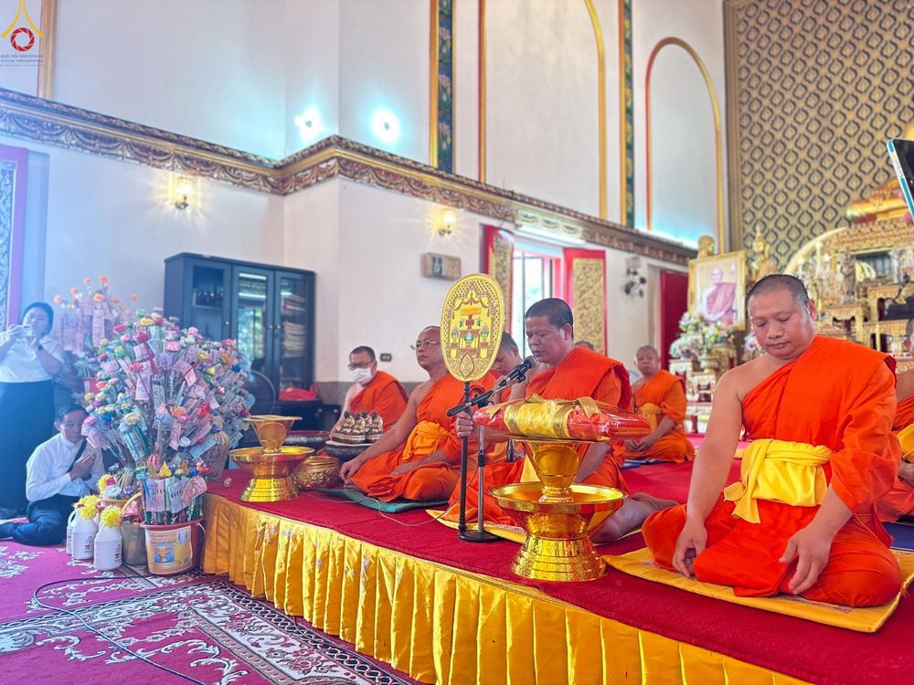 ภาพ No.261118:วันที่ 19 ตุลาคม พ.ศ. 2568 พิธีทอดกฐินสามัคคีทั่วไทย 30,000 วัด โดยคณะศิษยานุศิษย์ บูชาธรรม 81 ปี หลวงพ่อธัมมชโย ณ วัดเรืองยศสุทธาราม เขตบางคอแหลม กรุงเทพฯ