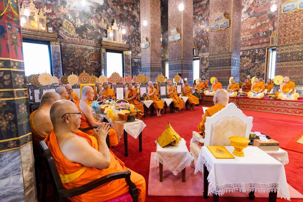 ภาพ No.123201:พิธีพระราชทานสัญญาบัตร พัดยศ และผ้าไตร แด่พระสงฆ์ในเขตปกครองคณะสงฆ์หนกลาง ณ วัดพระศรีมหาธาตุ เขตบางเขน กรุงเทพมหานคร และพิธีมุทิตาสักการะพระสังฆาธิการ ผู้ได้รับเลื่อนและตั้งสมณศักดิ์ ตามพระบรมราชโองการ ณ วัดพระธรรมกาย ในวันที่ 4 กุมภาพันธ์ พ.ศ. 2567