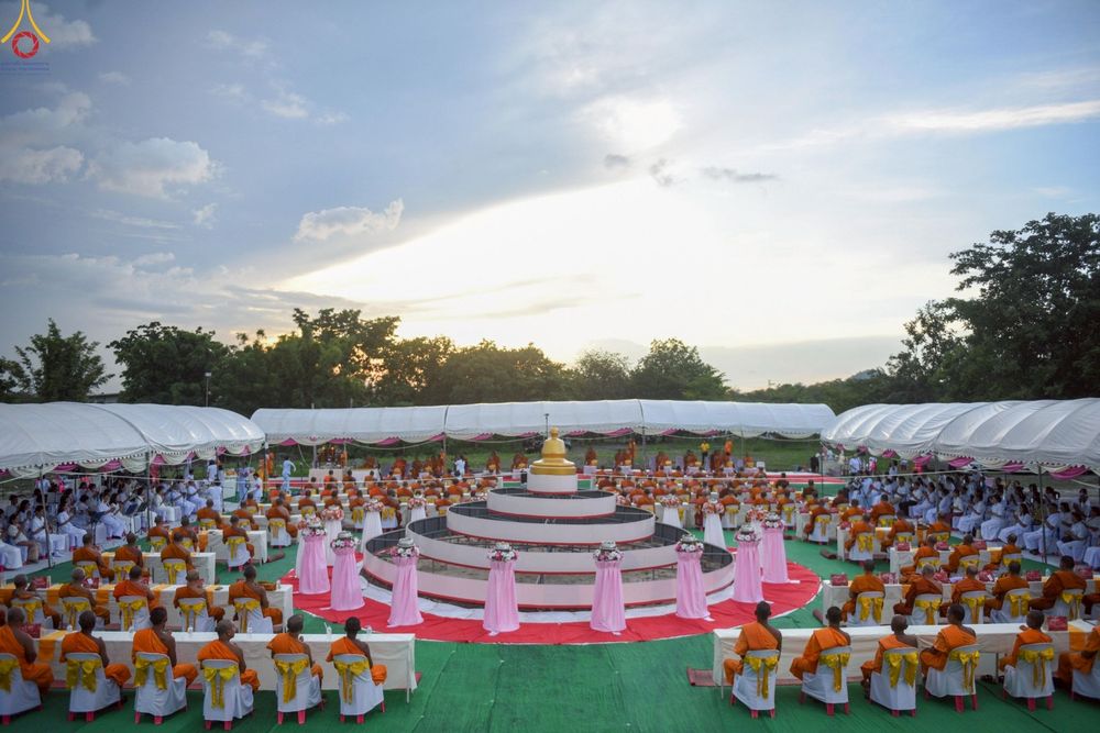 ภาพ No.261535:วันที่ 17-18 ตุลาคม พ.ศ. 2568 พิธีเจริญพระพุทธมนต์คณะสงฆ์ 108 กลั่นแผ่นดินองค์พระเจดีย์สระบุรี สมโภชองค์กฐิน และพิธีทอดกฐิน ณ ศูนย์ปฏิบัติธรรมสระบุรี ในโครงการกฐินสามัคคีทั่วไทย 30,000 วัด บูชาธรรม 81 ปี หลวงพ่อธัมมชโย โดยคณะศิษยานุศิษย์วัดพระธรรมกาย