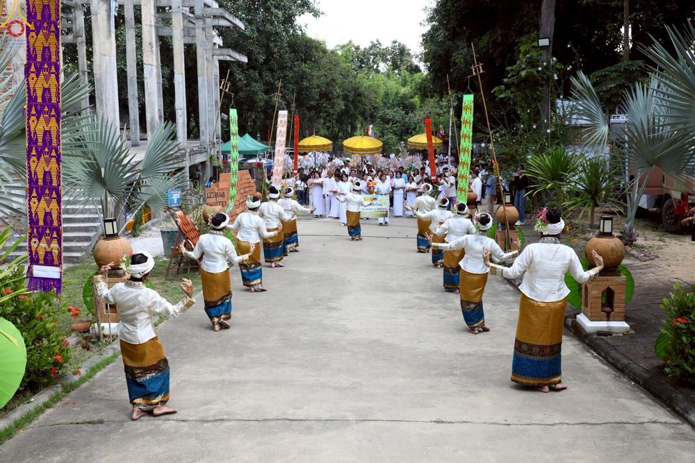 ภาพ No.270334:วันที่ 26 ตุลาคม พ.ศ. 2568 พิธีทอดกฐินสามัคคีทั่วไทย ณ วัดดอยกู่คำ ต.น้ำแพร่ อ.หางดง จ.เชียงใหม่ โดยคณะศิษยานุศิษย์ บูชาธรรม 81 ปี หลวงพ่อธัมมชโย