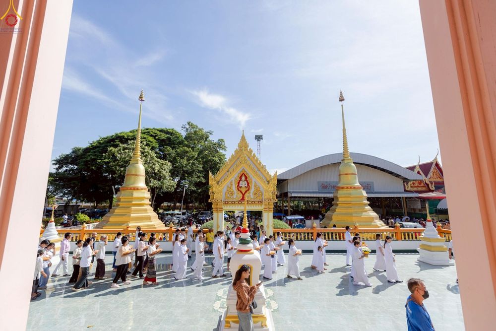 ภาพ No.266510:วันที่ 25 ตุลาคม พ.ศ. 2568 พิธีทอดกฐินสามัคคีทั่วไทย ณ วัดสว่างอารมณ์ ต.ป่าโมก อ.ป่าโมก จ.อ่างทอง โดยคณะศิษยานุศิษย์ บูชาธรรม 81 ปี หลวงพ่อธัมมชโย