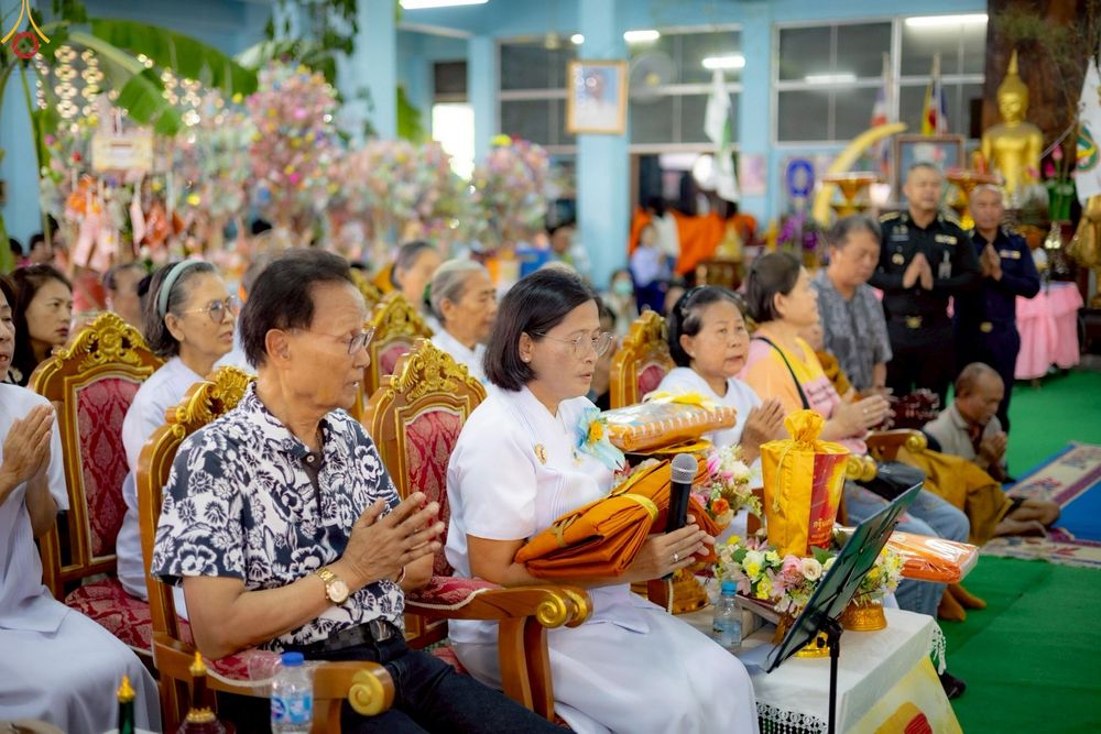 ภาพ No.267322:วันที่ 26 ตุลาคม พ.ศ. 2568 พิธีทอดกฐินสามัคคีทั่วไทย ณ วัดพรหมรังษี แขวงแสมดำ เขตบางขุนเทียน กรุงเทพฯ โดยคณะศิษยานุศิษย์ บูชาธรรม 81 ปี หลวงพ่อธัมมชโย