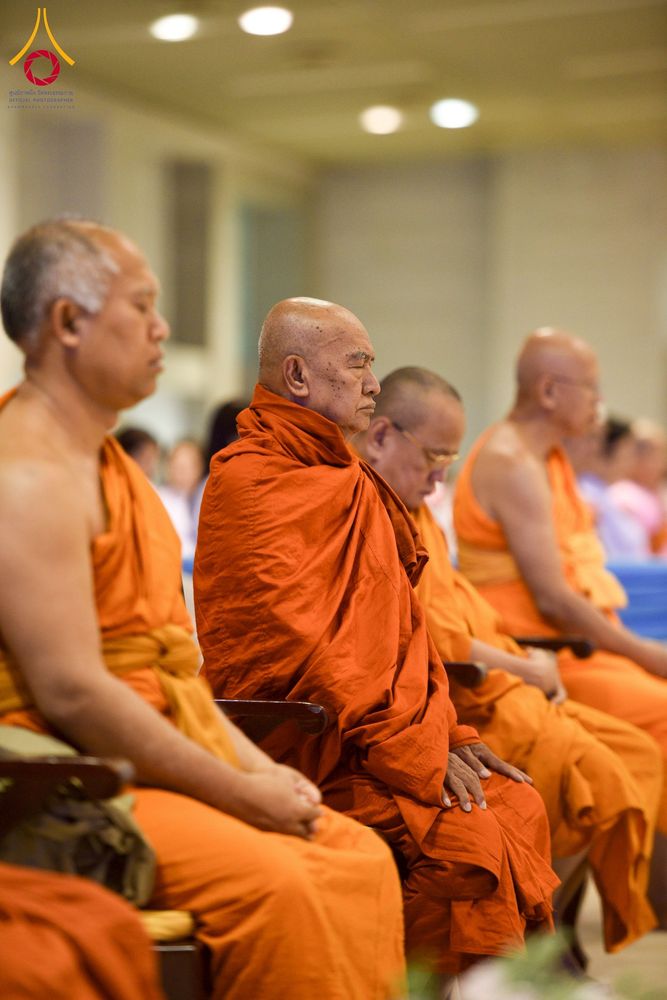 ภาพ No.232114:วันอาทิตย์ที่ 6 กรกฏาคม พ.ศ. 2568 พิธีมอบโล่เกียรติคุณ สวดธัมมจักกัปปวัตตนสูตร และรางวัลโครงการผู้นำแสงสว่างออนไลน์ ณ ห้องแก้วสารพัดนึก1 สภาธรรมกายสากล วัดพระธรรมกาย