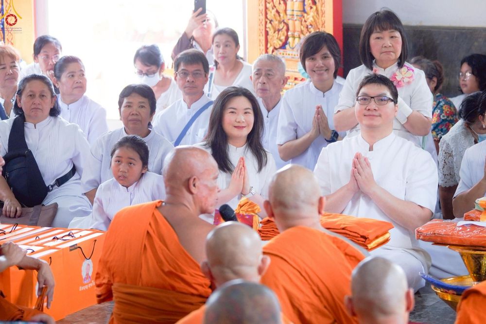 ภาพ No.265050:วันที่ 8 ตุลาคม พ.ศ. 2568 พิธีทอดกฐินสามัคคีทั่วไทย 30,000 วัด โดยคณะศิษยานุศิษย์ บูชาธรรม 81 ปี หลวงพ่อธัมมชโย ณ วัดอ้อมน้อย อ.กระทุ่มแบน จ.สมุทรสาคร