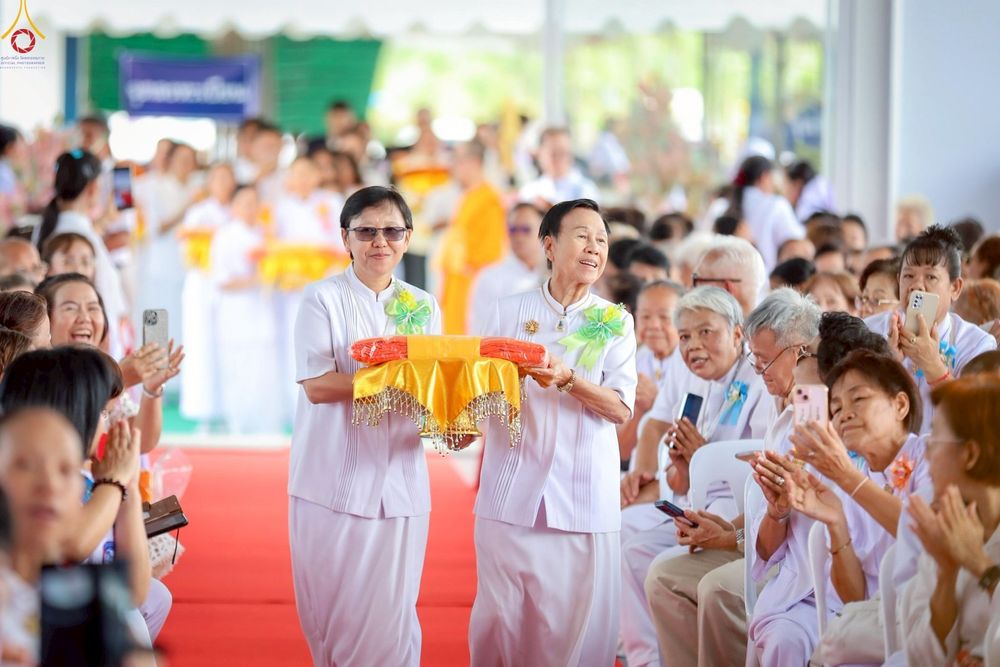 ภาพ No.272644:วันที่ 1 พฤศจิกายน พ.ศ. 2568 พิธีทอดกฐินสามัคคีทั่วไทย ณ วัดศรีวรรณวนาราม ต.คลองสาม อ.คลองหลวง จ.ปทุมธานี โดยคณะศิษยานุศิษย์ บูชาธรรม 81 ปี หลวงพ่อธัมมชโย