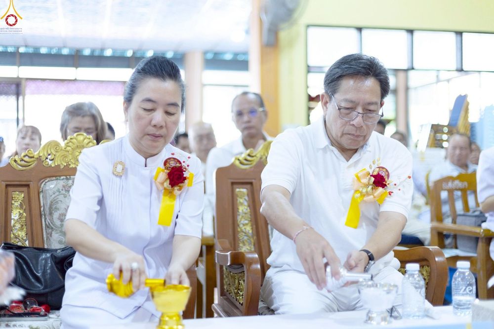 ภาพ No.269980:วันที่ 27 ตุลาคม พ.ศ. 2568 พิธีทอดกฐินสามัคคีทั่วไทย ณ วัดป่ารวก อ.เมือง จ.เชียงราย โดยคณะศิษยานุศิษย์ บูชาธรรม 81 ปี หลวงพ่อธัมมชโย