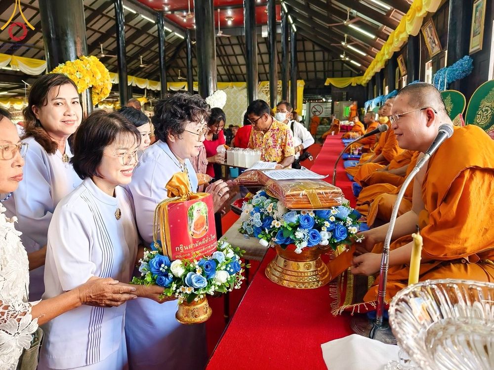 ภาพ No.173555:พิธีทอดกฐิน ณ วัดจำปี จ.สุพรรณบุรี ในโครงการกฐินสามัคคีทั่วไทย 30,000 วัด บูชาธรรม 80 ปี หลวงพ่อธัมมชโย โดยคณะศิษยานุศิษย์วัดพระธรรมกาย วันที่ 27 ตุลาคม พ.ศ. 2567