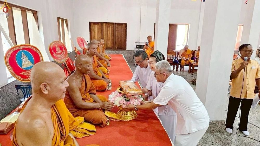 ภาพ No.256442:วันที่ 15 ตุลาคม พ.ศ. 2568 พิธีทอดกฐินสามัคคีทั่วไทย 30,000 วัด โดยคณะศิษยานุศิษย์ บูชาธรรม 81 ปี หลวงพ่อธัมมชโย ณ วัดอัมพวัน จ.สงขลา