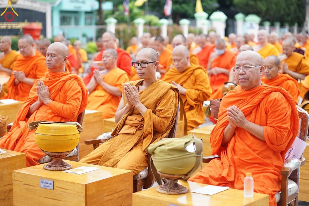 ภาพ No.146204:ตักบาตรพระ 1,384 รูป ทำบุญเมืองฝางครบรอบ 1,383 ปี ถวายเป็นพระราชกุศลแด่พระบาทสมเด็จพระเจ้าอยู่หัว เนื่องในโอกาสพระราชพิธีมหามงคล เฉลิมพระชนมพรรษา 6 รอบ 72 พรรษา วันเสาร์ที่ 27 กรกฎาคม พ.ศ.2567  ณ ถนนหน้าที่ว่าการอำเภอฝาง จ.เชียงใหม่