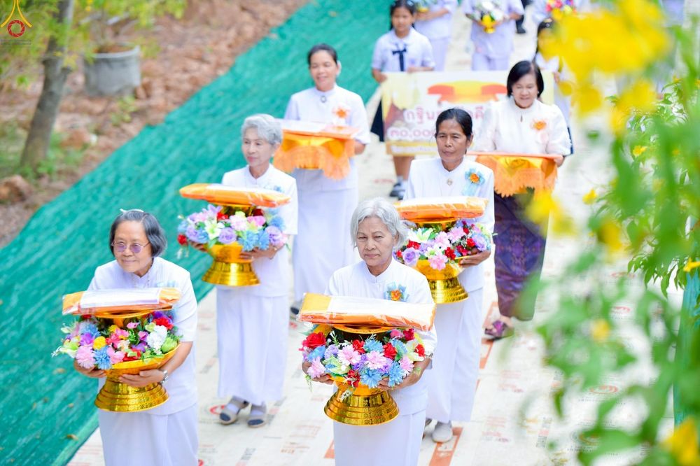 ภาพ No.271495:วันอาทิตย์ที่ 26 ตุลาคม พ.ศ. 2568 พิธีทอดกฐินสามัคคี เพื่อสร้างหอฉันและปรับปรุงอาคารสถานที่ ให้เหมาะสมในการอบรมคุณธรรมแก่เยาวชน ณ ศูนย์อบรมเยาวชนสุรินทร์