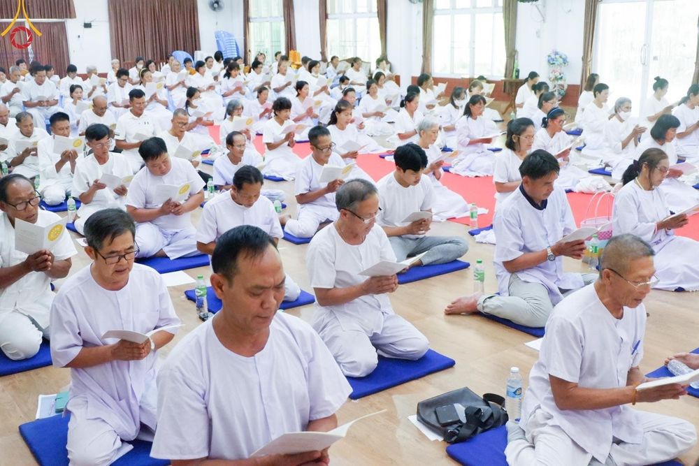 ภาพ No.153781:โครงการอบรมอุบาสก อุบาสิกาแก้ว รุ่นที่ 1 ผู้แทนทอดกฐินสามัคคี 30,000 วัดทั่วไทย ระหว่างวันที่ 6-8 กันยายน พ.ศ. 2567 ณ ศูนย์ปฏิบัติธรรมลำปาง