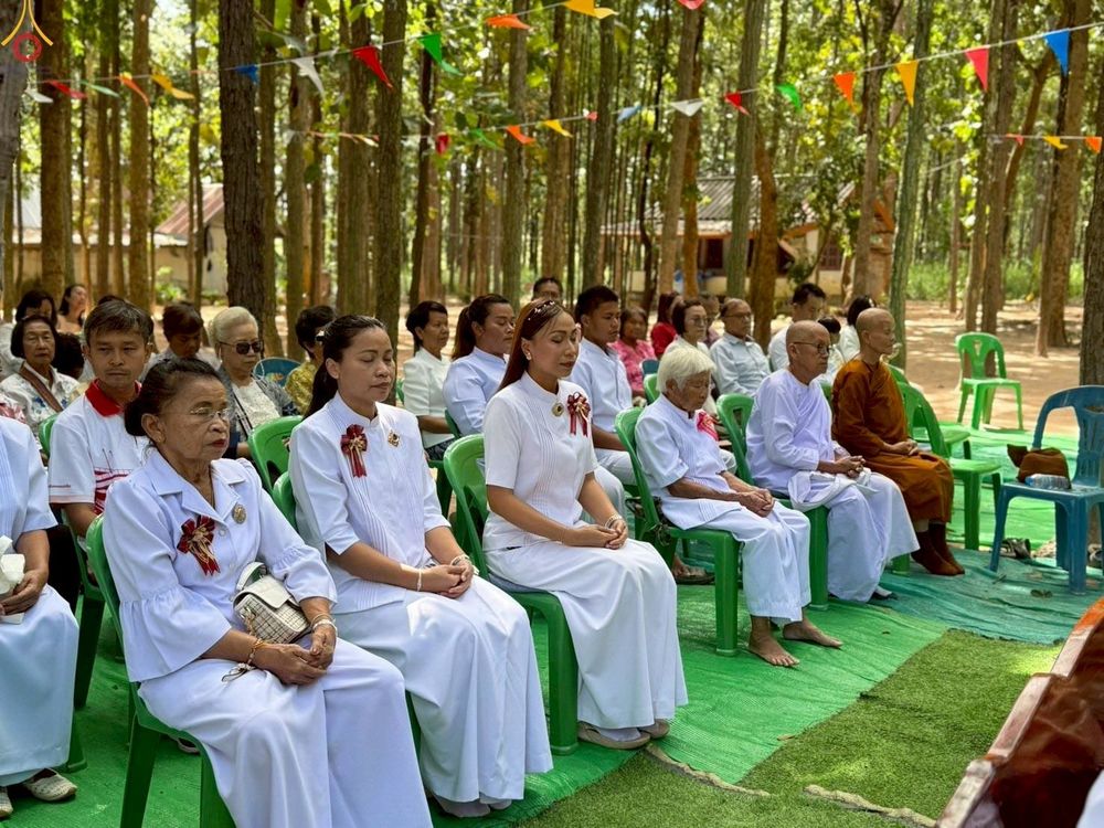 ภาพ No.259958:วันที่ 19 ตุลาคม พ.ศ. 2568 พิธีทอดกฐินสามัคคีทั่วไทย 30,000 วัด โดยคณะศิษยานุศิษย์ บูชาธรรม 81 ปี หลวงพ่อธัมมชโย ณ วัดป่าคำยิ่งหมีพนาไพร อำเภอนามน จังหวัดกาฬสินธุ์