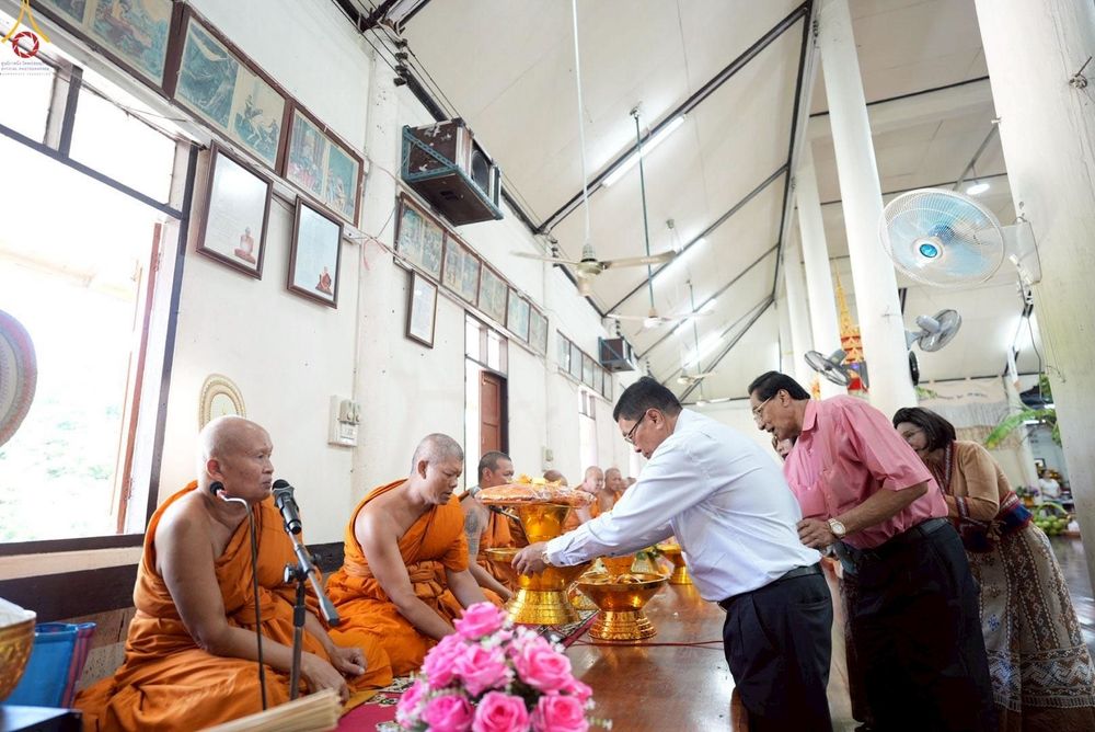 ภาพ No.258670:วันที่ 19 ตุลาคม พ.ศ. 2568 พิธีทอดกฐินสามัคคีทั่วไทย 30,000 วัด โดยคณะศิษยานุศิษย์ บูชาธรรม 81 ปี หลวงพ่อธัมมชโย ณ วัดอินทอารี อ.ลาดบัวหลวง จ.พระนครศรีอยุธยา