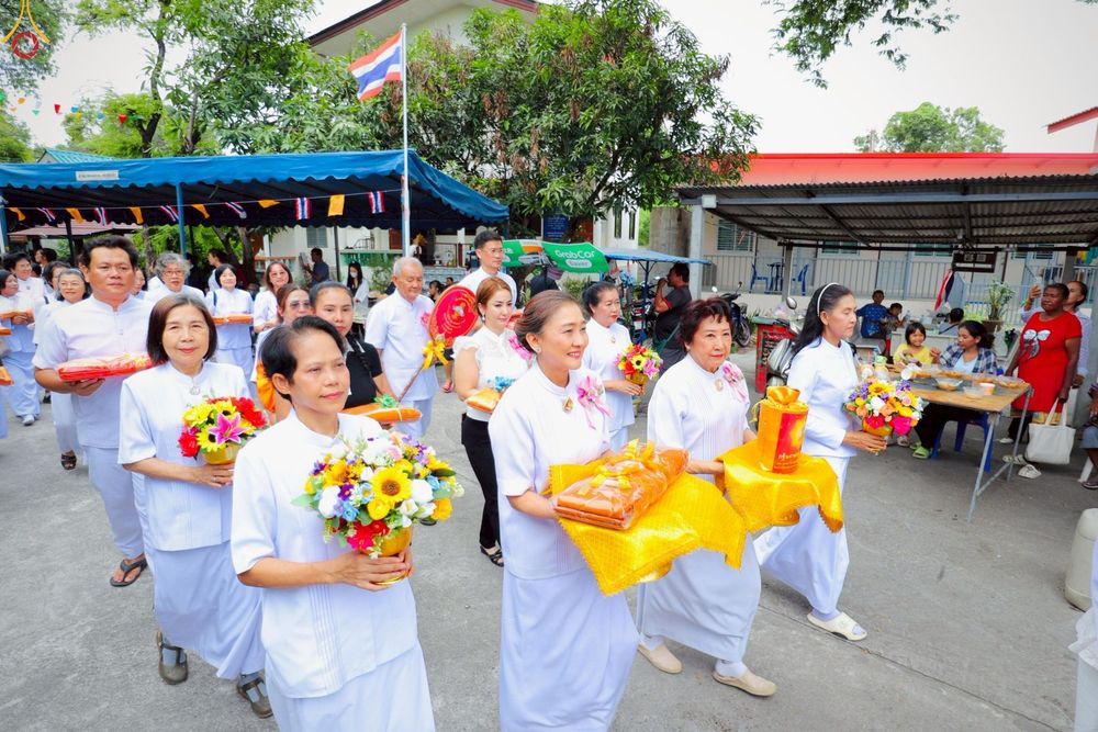 ภาพ No.270275:วันที่ 28 ตุลาคม พ.ศ. 2568 พิธีทอดกฐินสามัคคีทั่วไทย ณ สำนักสงฆ์เทพพิทักษ์ผล ต.แสนสุข อ.เมืองชลบุรี จ.ชลบุรี โดยคณะศิษยานุศิษย์ บูชาธรรม 81 ปี หลวงพ่อธัมมชโย