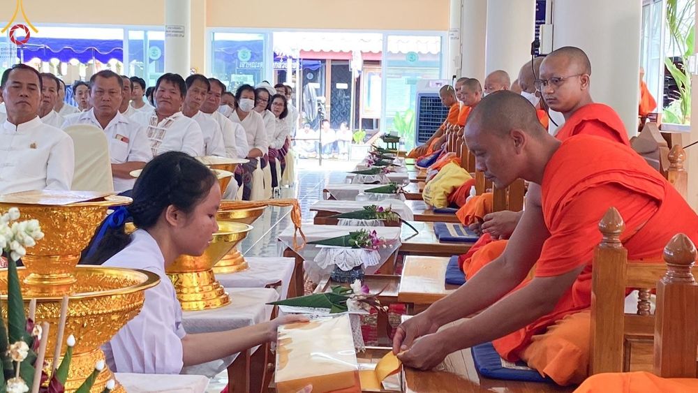 ภาพ No.171641:พิธีทอดกฐิน ณ วัดหัวฝาย จ.ลำปาง กฐินสัมฤทธิ์เด็กดี V-Star  โรงเรียนวัดหลวงวิทยา จ.ลำปาง สืบทอดวิถีวัฒนธรรมไทลื้อ ในโครงการทอดกฐินสามัคคีทั่วไทย 30,000 วัด บูชาธรรม 80 ปี หลวงพ่อธัมมชโย โดยคณะศิษยานุศิษย์วัดพระธรรมกาย วันที่ 20 ตุลาคม พ.ศ.2567