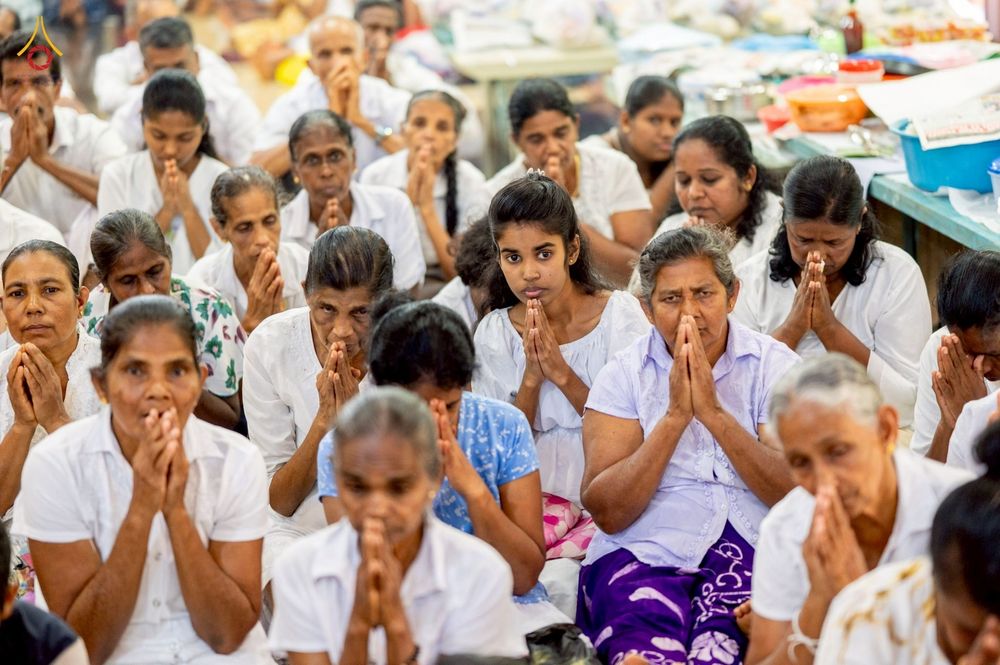 ภาพ No.264440:วันที่ 23 ตุลาคม พ.ศ. 2568 พิธีทอดกฐินสมทบ วัดกัลยาณมิตรต่างประเทศ  บูชาธรรม 81 ปี หลวงพ่อธัมมชโย  ณ วัดศรีอโรคา รามายา , วัดศรีธรรมราชา , วัดเปรดีปะกันเด วิหารายา ในเมืองมาตะเล ประเทศศรีลังกา 