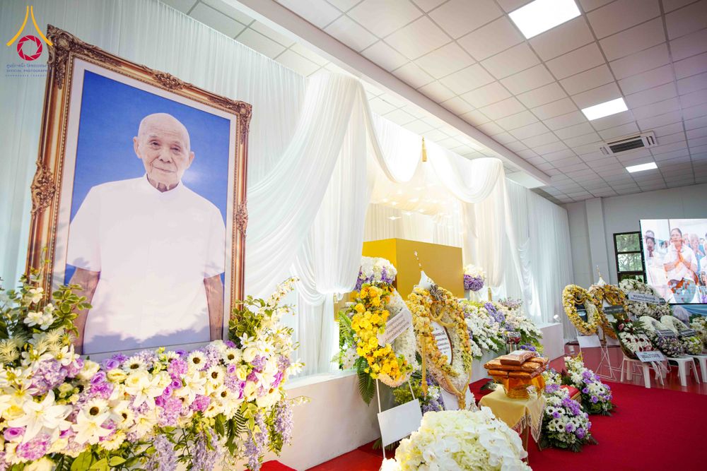 ภาพ No.315478:วันพุธที่ 25 มีนาคม พ.ศ. 2569 พิธีบำเพ็ญกุศล คุณพ่อณรงค์ จินตมากุล  สิริอายุ 99 ปี 11 เดือน โยมบิดา พระครูปลัดรัตนวีรวัฒน์ (รังสฤษดิ์ อิทฺธิจินตโก) ที่ปรึกษาเจ้าคณะจังหวัดปทุมธานี เจ้าอาวาสวัดพระธรรมกาย  ณ ห้องปลูกศรัทธา 2 วัดพระธรรมกาย ปทุมธานี