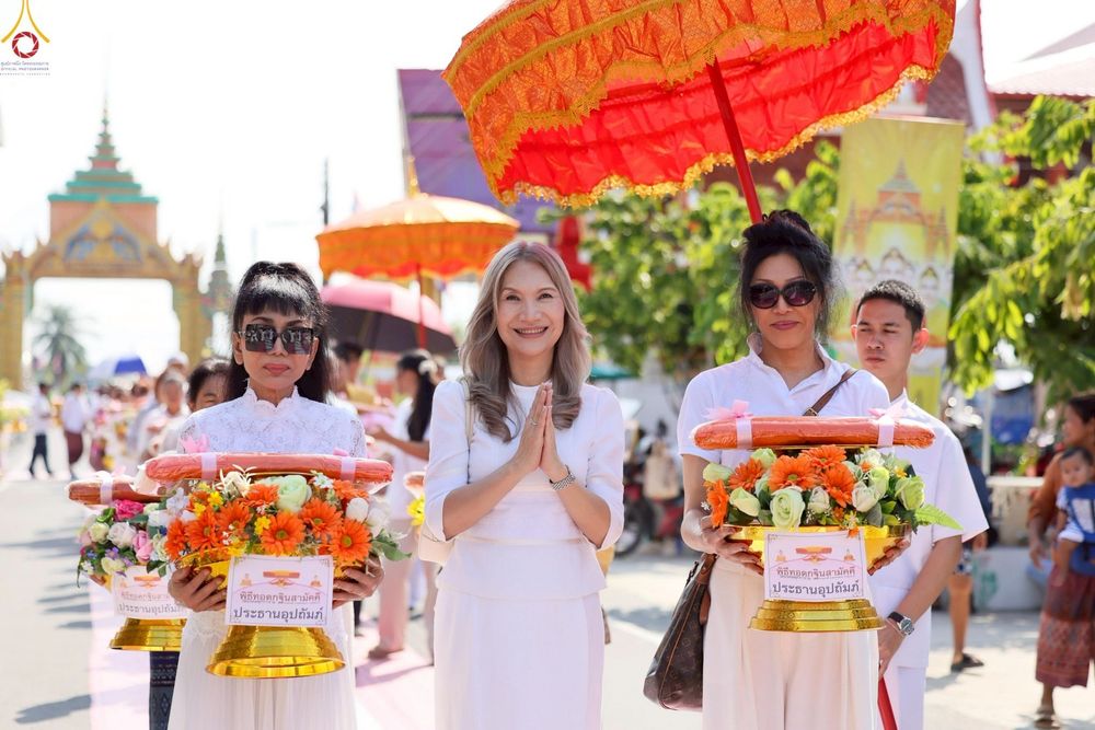 ภาพ No.252557:วันที่ 11 ตุลาคม พ.ศ. 2568 พิธีทอดกฐินสามัคคีทั่วไทย 30,000 วัด โดยคณะศิษยานุศิษย์ บูชาธรรม 81 ปี หลวงพ่อธัมมชโย ณ วัดมงคลพุกการาม ต. คลองสี่  อ.คลองหลวง จ.ปทุมธานี