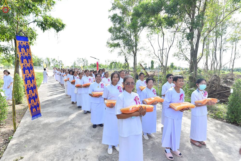 ภาพ No.260011:วันศุกร์ ที่ 17 ตุลาคม พ.ศ. 2568 ทอดกฐินสามัคคี "สร้างรัตนบัลลังก์ รองรับองค์พระประธาน"  ณ ธุดงคสถานนครสวรรค์ ต.หัวถนน อ.ท่าตะโก จ.นครสวรรค์