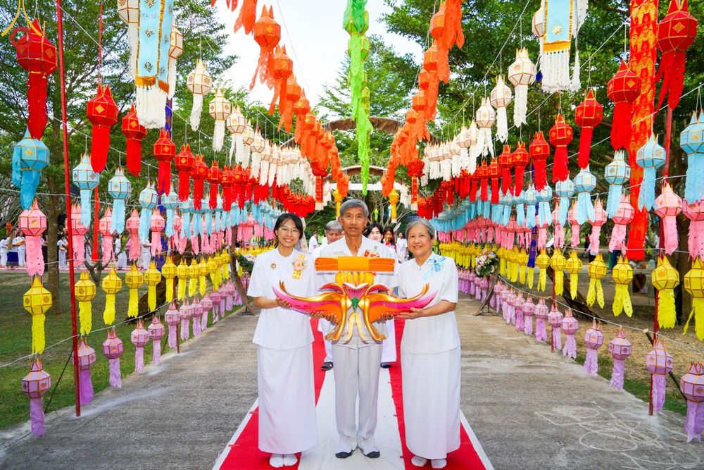 ภาพ No.94283:พิธีทอดกฐินสามัคคี เพื่อขยายที่ดินและสร้างบ้านพักอาสาสมัครเยาวชน ณ ศูนย์ปฏิบัติธรรมดอยหล่อ อ.ดอยหล่อ จ.เชียงใหม่ วันอาทิตย์ที่ ๑๒ พฤศจิกายน พ.ศ. ๒๕๖๖