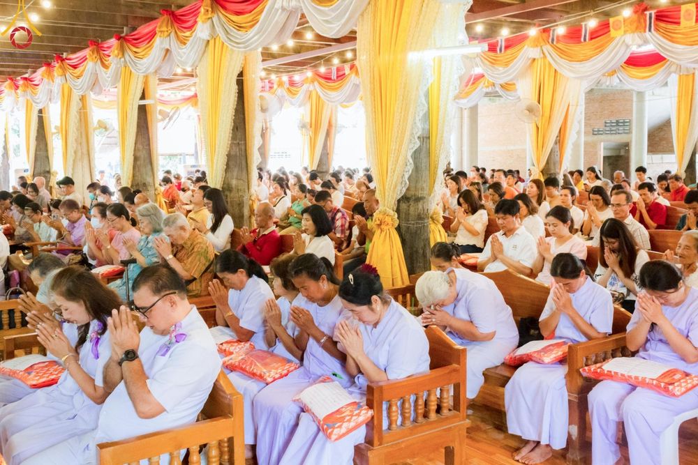 ภาพ No.170424:พิธีทอดกฐิน ณ วัดหนองมน จ.สระบุรี ในโครงการกฐินสามัคคีทั่วไทย 30,000 วัด บูชาธรรม 80 ปี หลวงพ่อธัมมชโย โดยคณะศิษยานุศิษย์วัดพระธรรมกาย วันที่ 27 ตุลาคม พ.ศ. 2567
