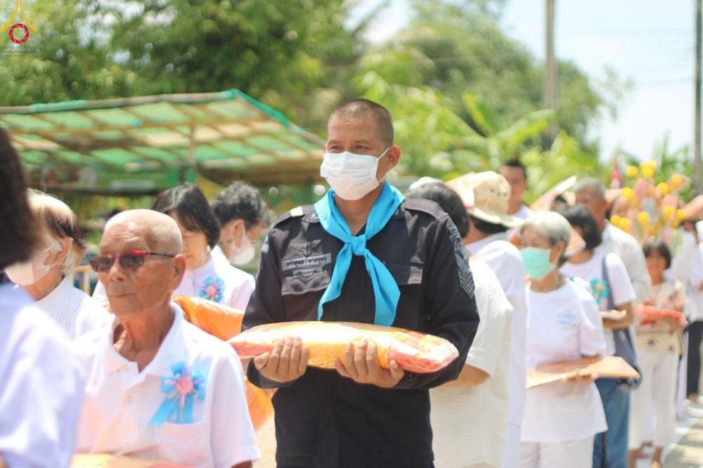 ภาพ No.83114:พิธีทอดผ้าป่ากำเเพงเเก้วเฟส 2 เฟสสำเร็จ  แผ่นดินอันศักดิ์สิทธิ์ สถานที่สถาปนา ปทุมเจดีย์ พระพุทธเจ้าห้าพระองค์  ณ ศูนย์อบรมเยาวชนปัตตานี อ.หนองจิก จ.ปัตตานี ในวันอาทิตย์ ที่ 25 มิถุนายน พ.ศ. 2566