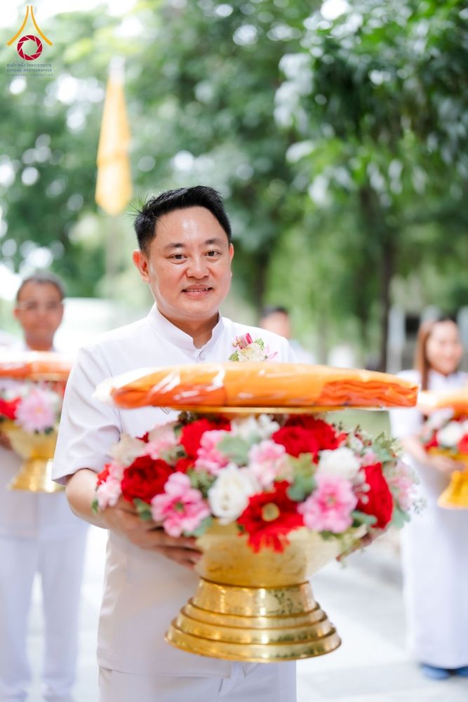 ภาพ No.159058:พิธีทอดผ้าป่าถวายทุนการศึกษาพระภิกษุสามเณรทั่วโลก และ พิธีถวายสังฆทานหนังสือพระไตรปิฏก 80 วัด บูชาธรรม 80 ปี หลวงพ่อธัมมชโย วันเสาร์ที่ 21 กันยายน พ.ศ. 2567 ณ โบสถ์พระไตรปิฏก วัดพระธรรมกาย
