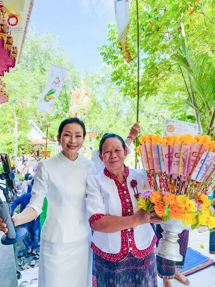 ภาพ No.274159:วันที่ 30 ตุลาคม พ.ศ. 2568 พิธีทอดกฐินสามัคคีทั่วไทย ณ วัดเวฬุวนาราม อ.สมเด็จ จ.กาฬสินธุ์ โดยคณะศิษยานุศิษย์ บูชาธรรม 81 ปี หลวงพ่อธัมมชโย