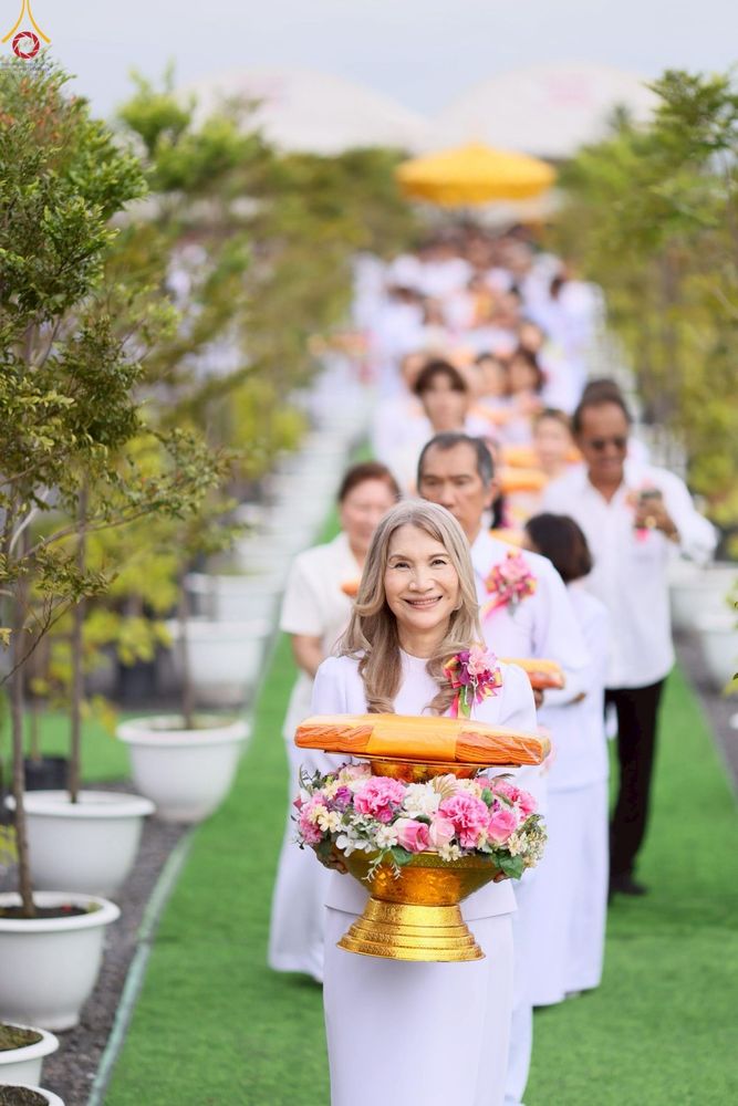 ภาพ No.272238:วันเสาร์ที่ 1 พฤศจิกายน พ.ศ. 2568 พิธีทอดกฐินสามัคคี สร้างกุฏิหมู่สามเณร ณ ศูนย์ปฏิบัติธรรมเบญจธรรม ปทุมธานี  ต.บ้านปทุม อ.สามโคก จ.ปทุมธานี