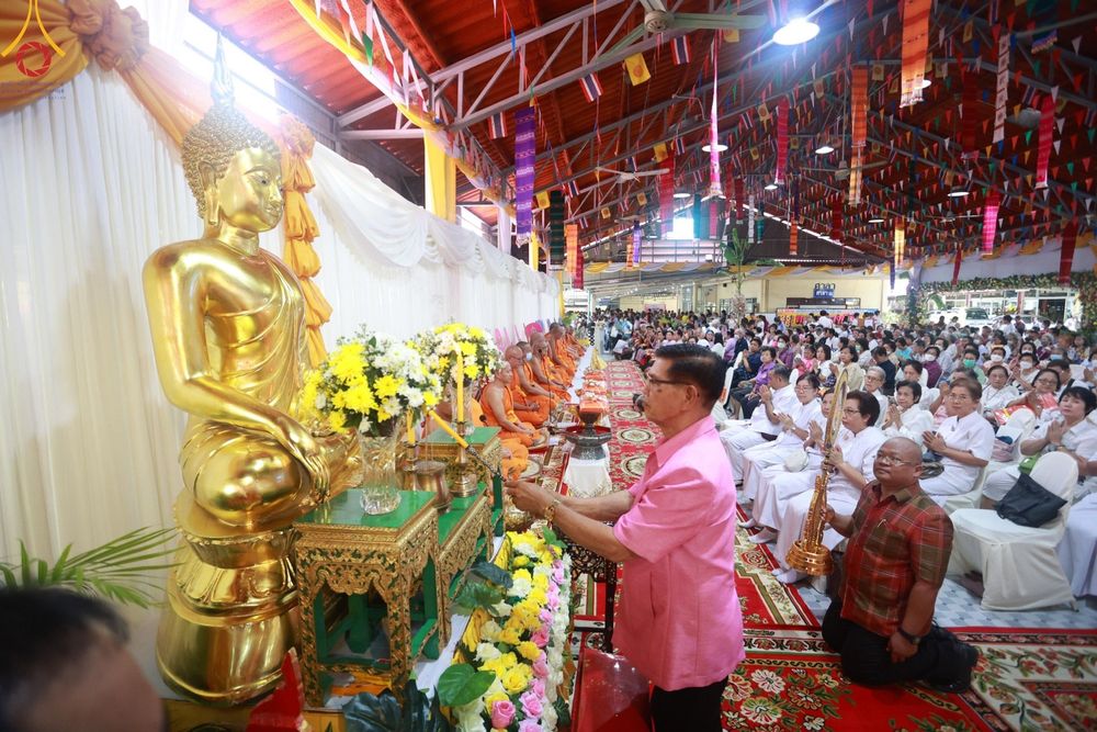 ภาพ No.179420:พิธีทอดกฐิน ณ วัดลานนาบุญ อ.เมือง จ.นนทบุรี ในโครงการกฐินสามัคคีทั่วไทย 30,000 วัด บูชาธรรม 80 ปี หลวงพ่อธัมมชโย โดยคณะศิษยานุศิษย์วัดพระธรรมกาย วันที่ 26 ตุลาคม พ.ศ. 2567