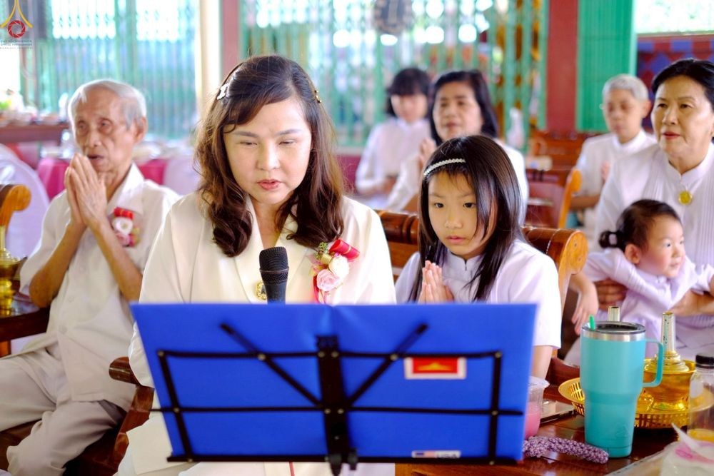 ภาพ No.261374:วันที่ 19 ตุลาคม พ.ศ. 2568 พิธีทอดกฐินสามัคคีทั่วไทย 30,000 วัด โดยคณะศิษยานุศิษย์ บูชาธรรม 81 ปี หลวงพ่อธัมมชโย ณ วัดไผ่ล้อม อ.ผักไห่ จ.พระนครศรีอยุธยา