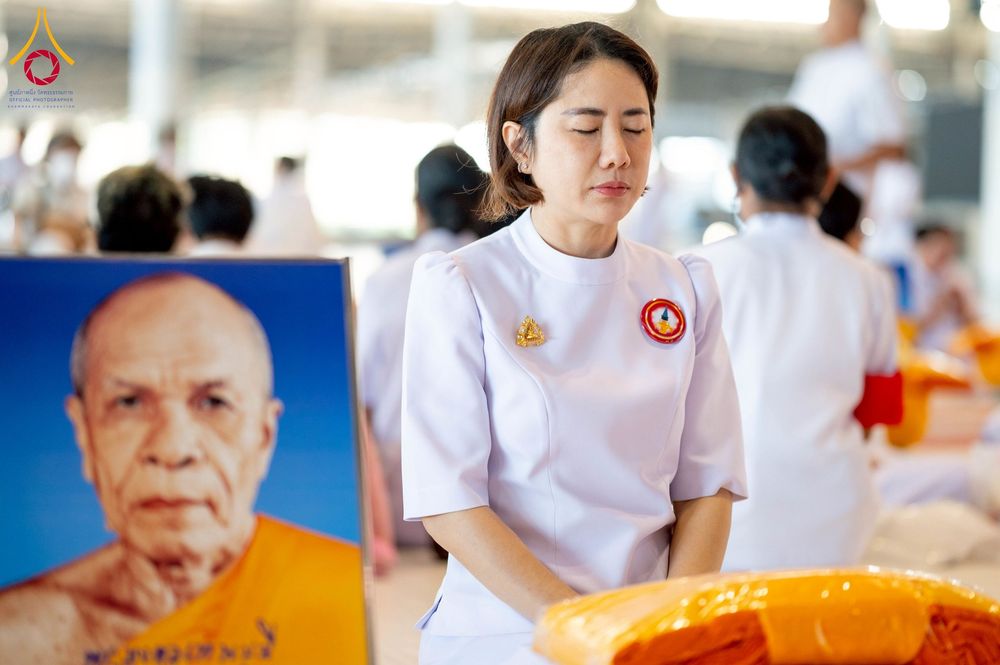 ภาพ No.277357:วันเสาร์ที่ 6 ธันวาคม พ.ศ. 2568 พิธีบรรพชาอุปสมบทและพิธีถวายบาตร โครงการอุปสมบทบูชาธรรมมหาปูชนียาจารย์ ประจำปี พ.ศ.2568 โครงการบวชพระนานาชาติ AEC และ WAB รุ่น CEO (นักบริหาร) รุ่นที่ 5 ณ โบสถ์พระไตรปิฏก วัดพระธรรมกาย