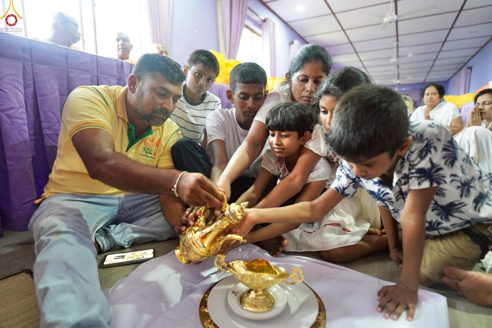 ภาพ No.264890:วันที่ 19 ตุลาคม พ.ศ. 2568 กฐินสมทบต่างประเทศ บูชาธรรม 81 ปี  หลวงพ่อธัมมชโย วัดพระธรรมกาย  ณ วัดอนุรุทธะ อารานะ ประเทศศรีลังกา 